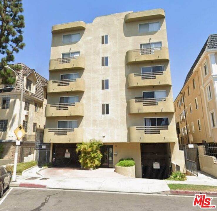 420 Harvard Boulevard - Photo 1