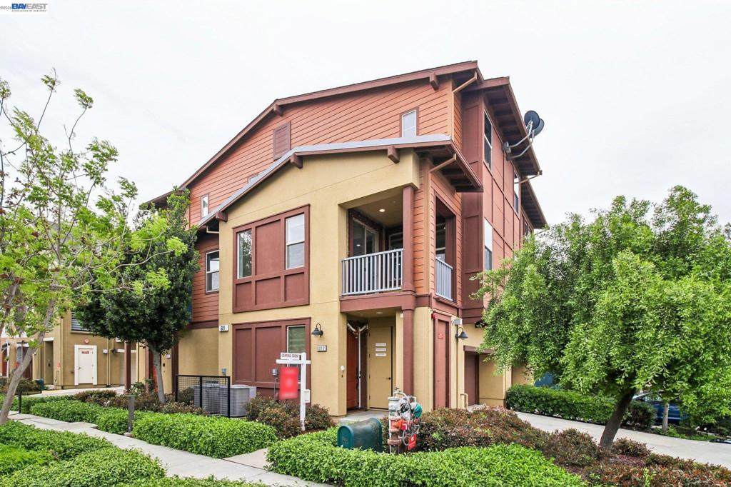https://bt-photos.global.ssl.fastly.net/socal/orig_boomver_1_424981716-2.jpg