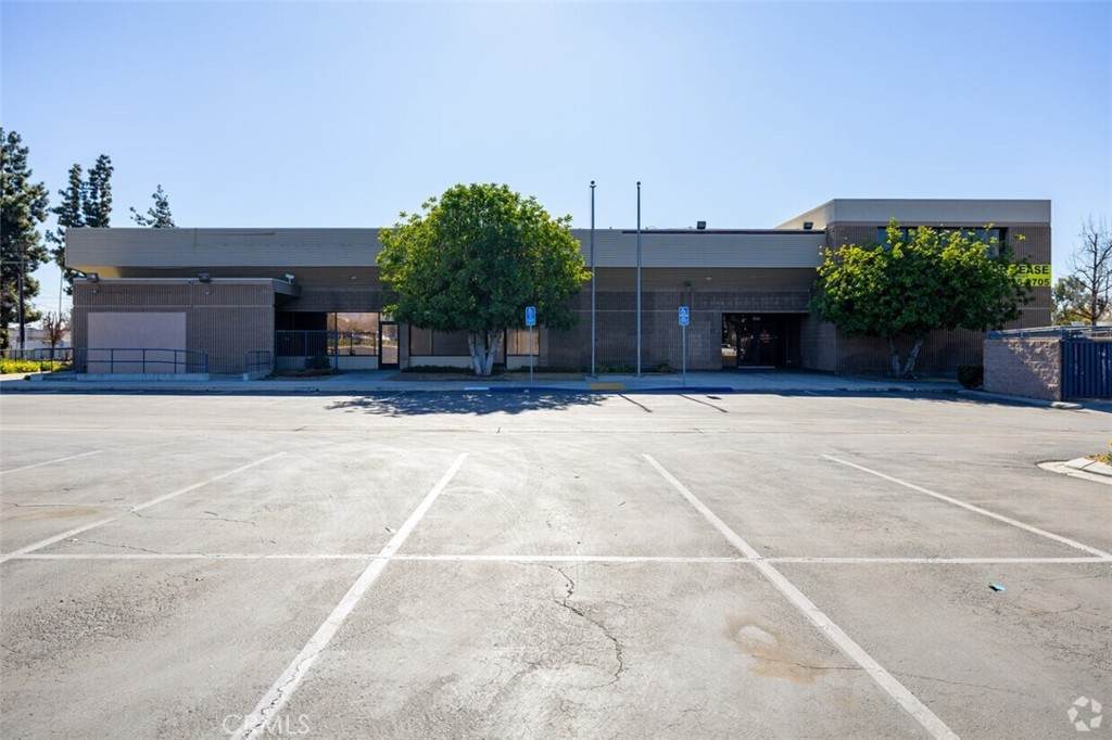 https://bt-photos.global.ssl.fastly.net/socal/orig_boomver_1_425172447-2.jpg