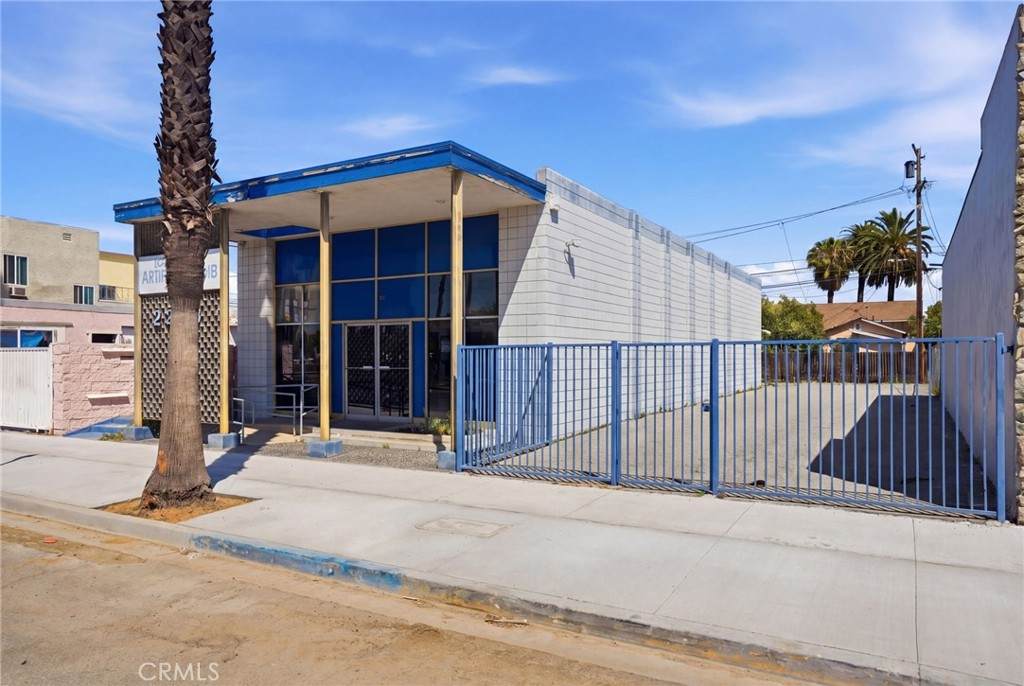 https://bt-photos.global.ssl.fastly.net/socal/orig_boomver_1_425178279-2.jpg