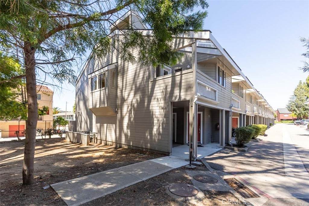1185 Foothill - Photo 1