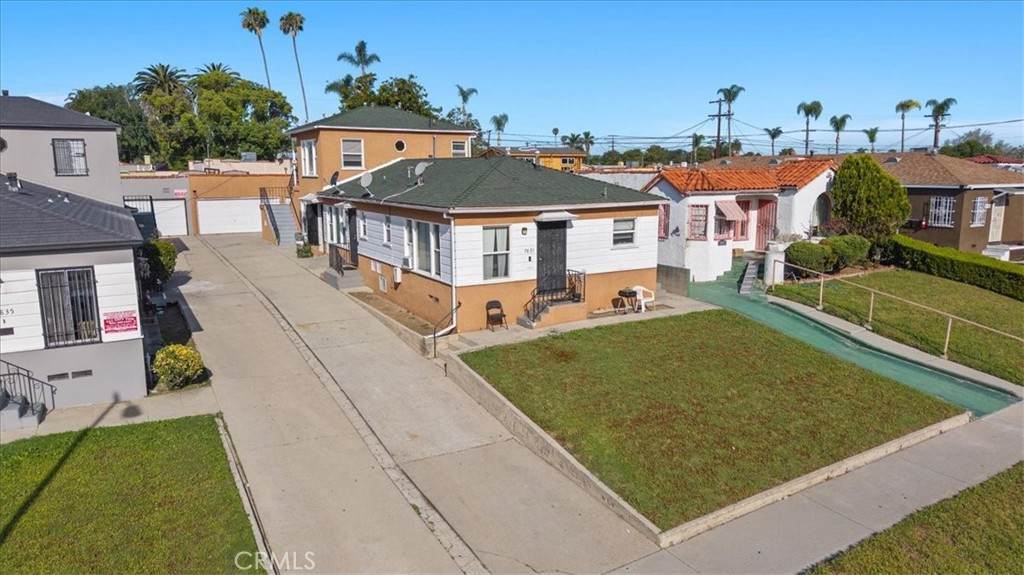 7831 Normandie - Photo 1