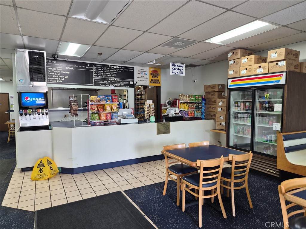 1159 Iowa - Photo 1