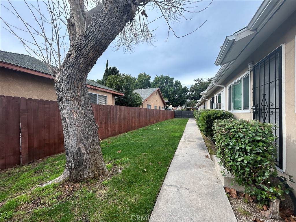1202 Myrtle - Photo 1