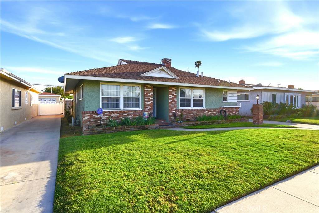 3964 Palm - Photo 1