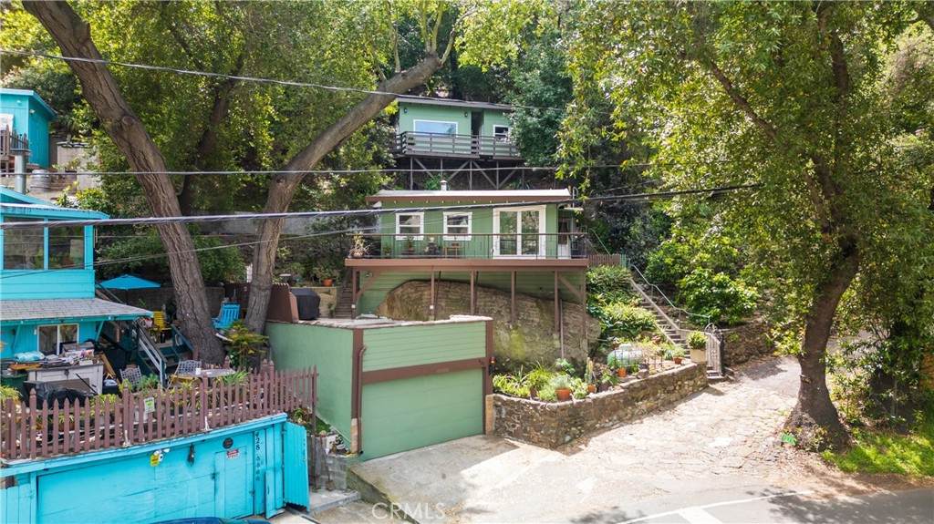 432 Fernwood Pacific - Photo 1