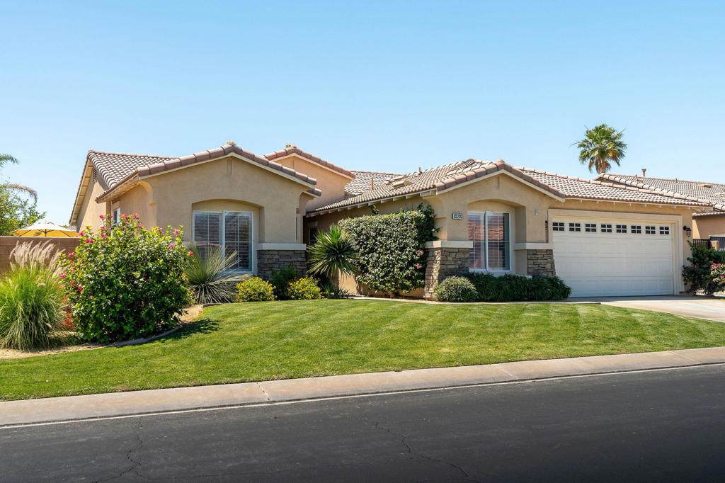 83203 Broadmoor Drive - Photo 1