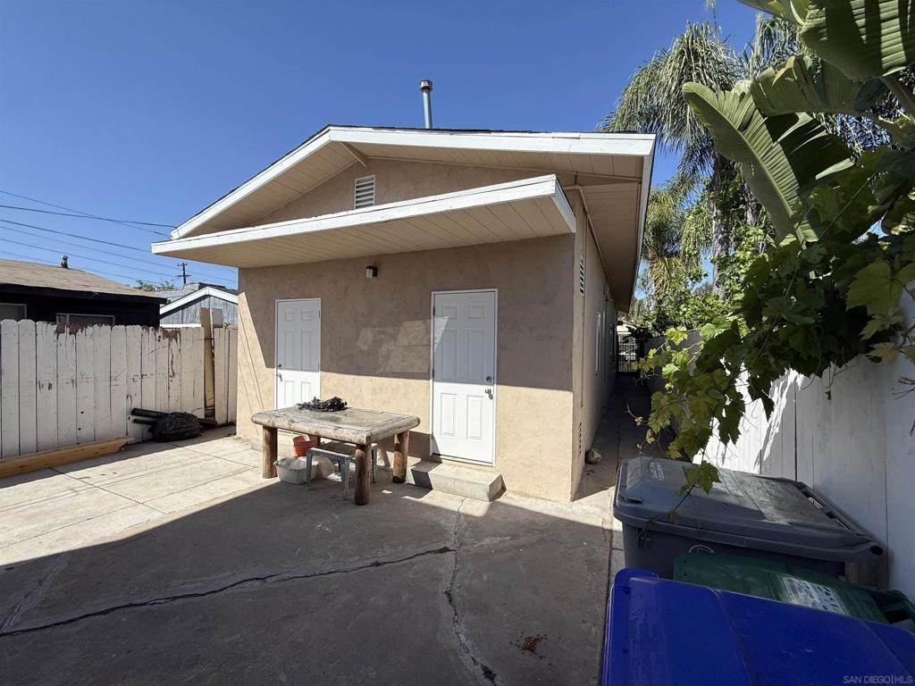 https://bt-photos.global.ssl.fastly.net/socal/orig_boomver_1_425814607-2.jpg