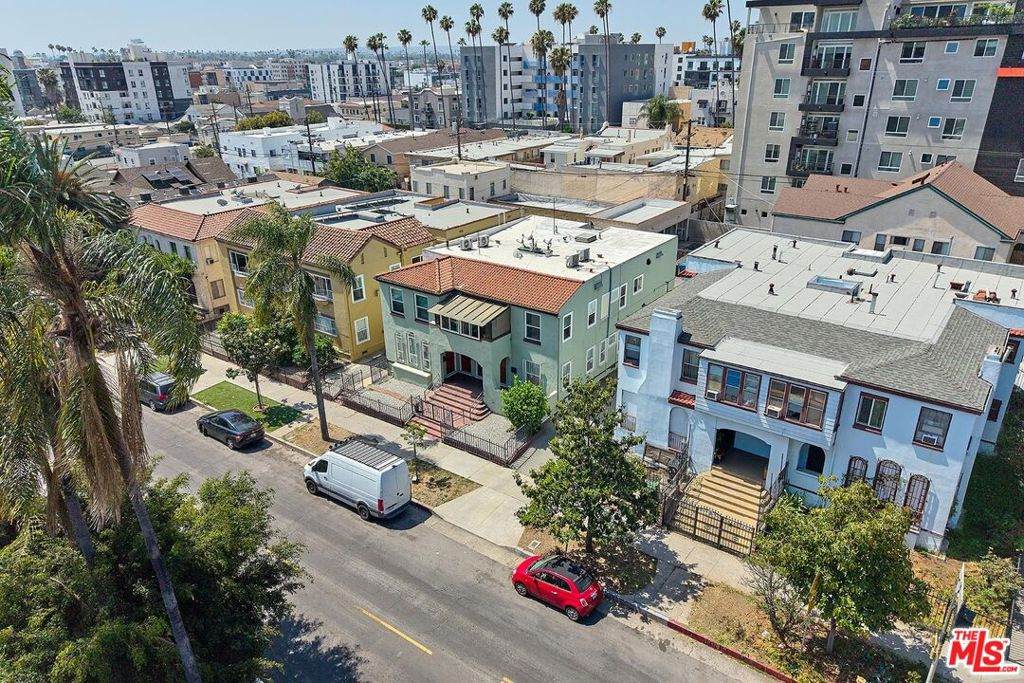 https://bt-photos.global.ssl.fastly.net/socal/orig_boomver_1_425837106-2.jpg