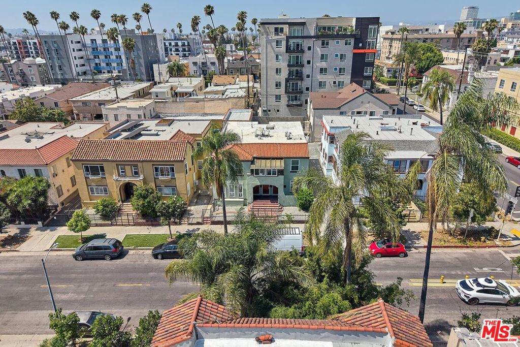 https://bt-photos.global.ssl.fastly.net/socal/orig_boomver_1_425837106-2.jpg