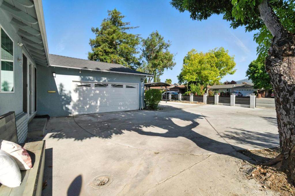 1705 Blossom Hill Road - Photo 1