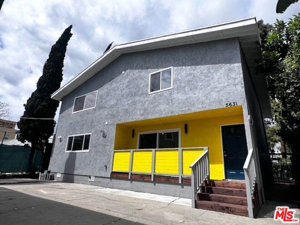 5633 La Mirada Avenue - Photo 1