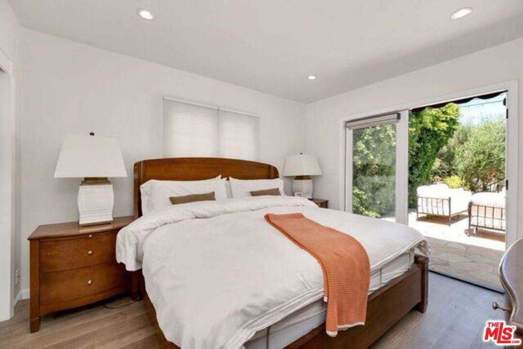 https://bt-photos.global.ssl.fastly.net/socal/orig_boomver_1_425863553-2.jpg