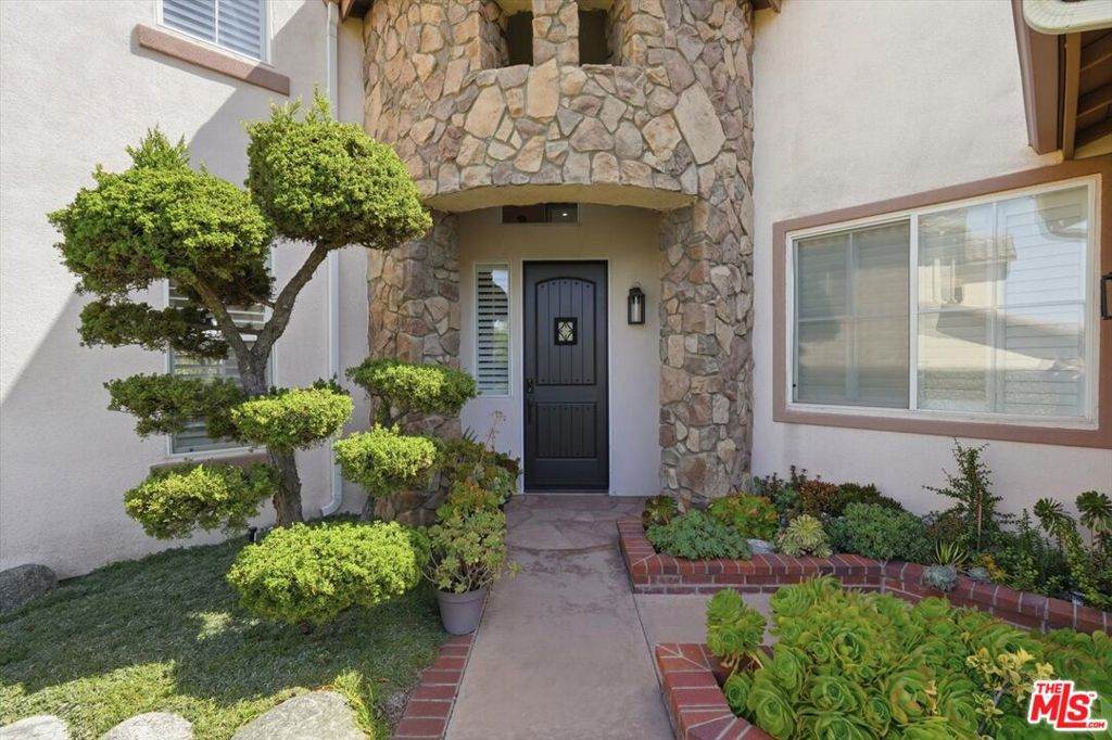 https://bt-photos.global.ssl.fastly.net/socal/orig_boomver_1_425866804-2.jpg