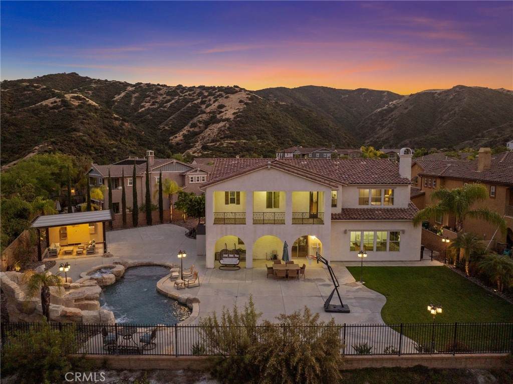 https://bt-photos.global.ssl.fastly.net/socal/orig_boomver_1_425878910-2.jpg