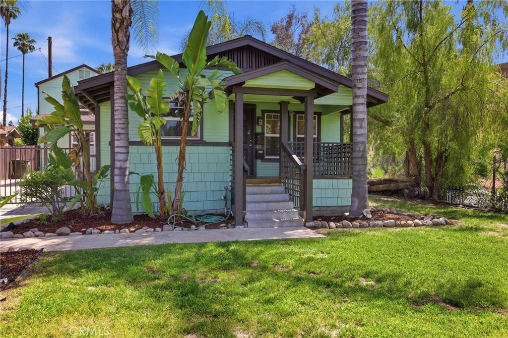1132 Citrus Avenue - Photo 1