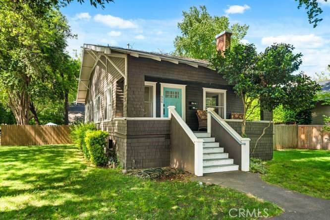 556 4th Street - Photo 1
