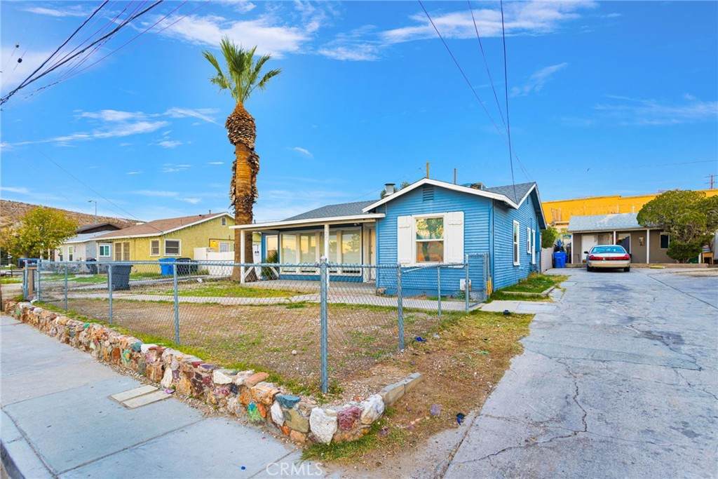 https://bt-photos.global.ssl.fastly.net/socal/orig_boomver_1_426014643-2.jpg