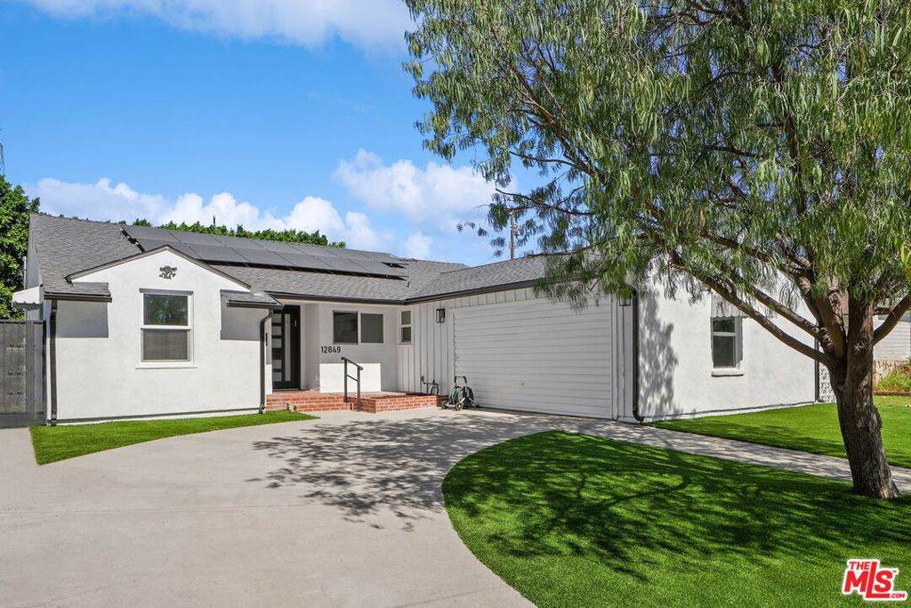 12849 Tiara Street - Photo 1