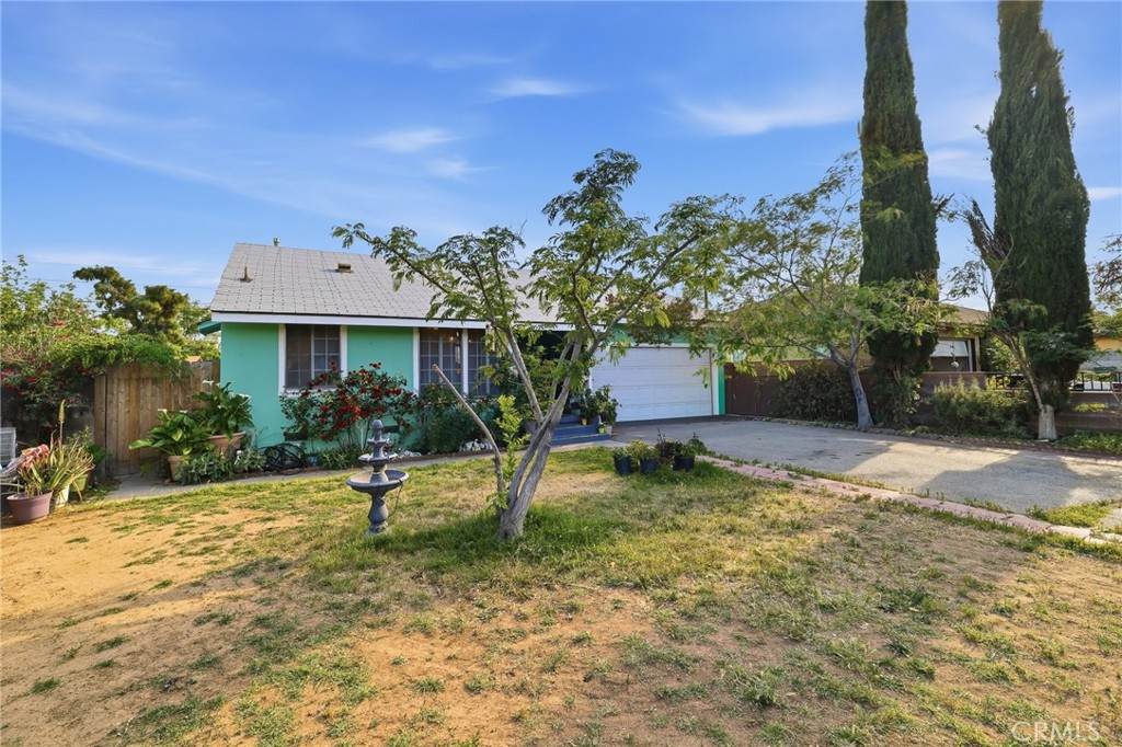 1620 Avenue Q10 - Photo 1