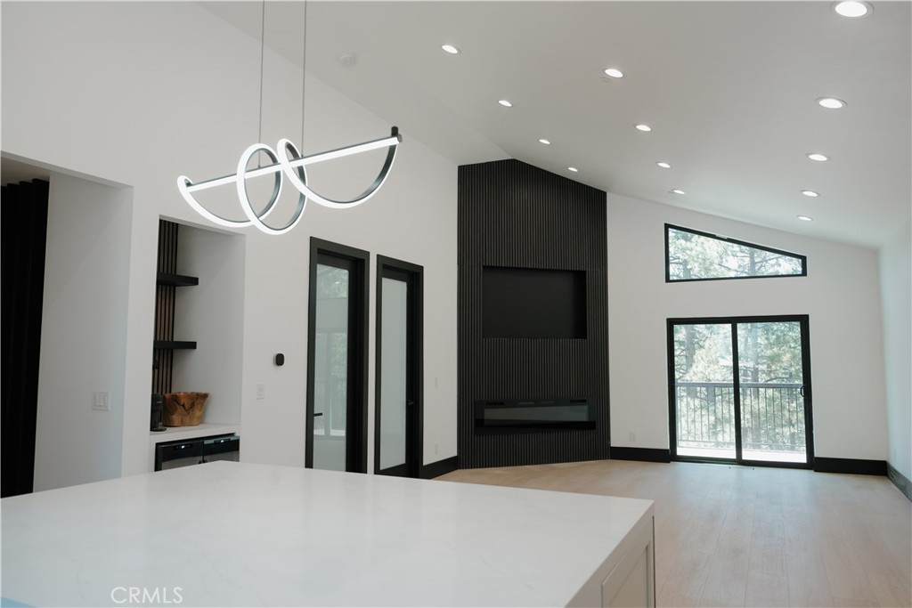 129 Winding - Photo 1