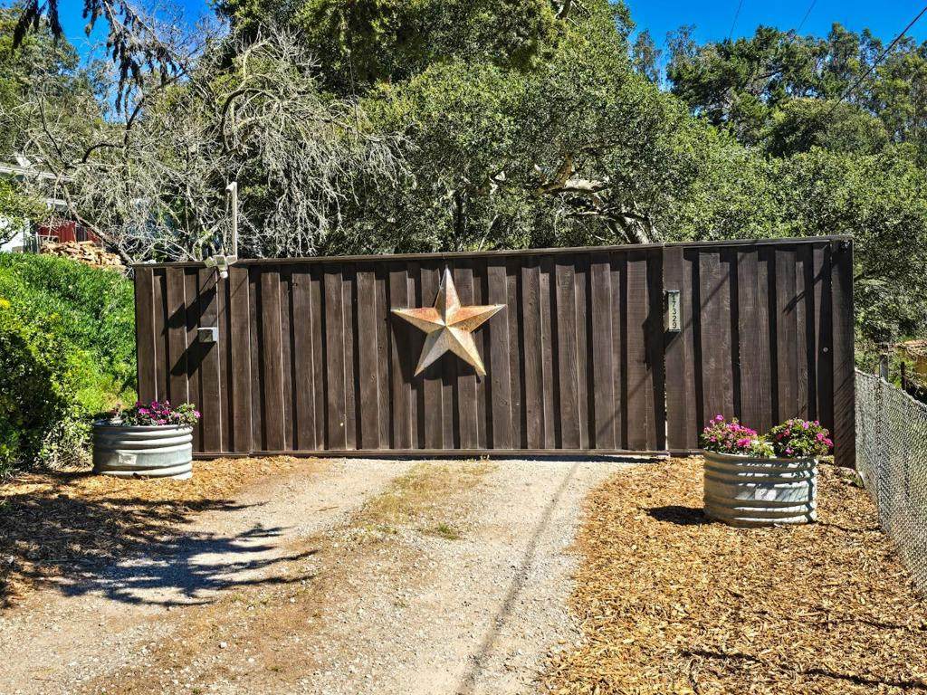 17329 Mcguffie Road - Photo 1