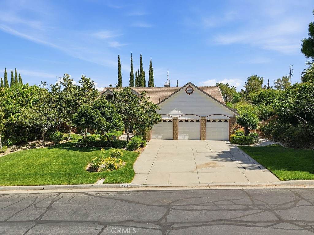 41830 Stratford Circle - Photo 1