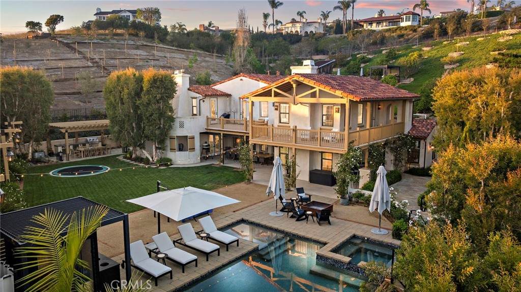 https://bt-photos.global.ssl.fastly.net/socal/orig_boomver_1_426047069-2.jpg