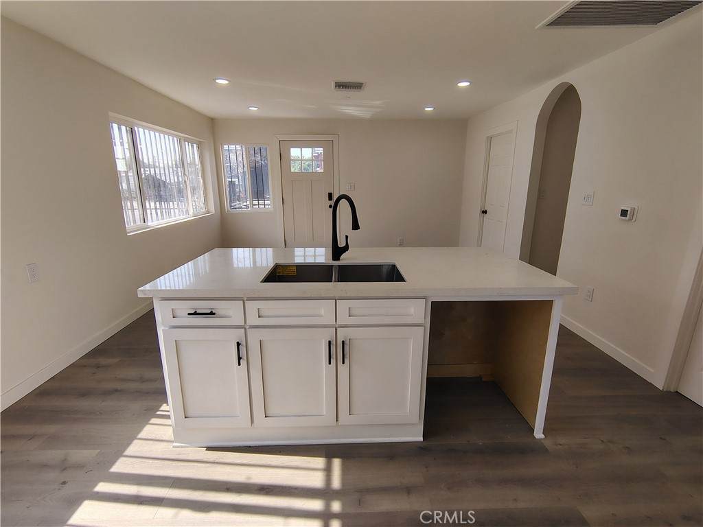 https://bt-photos.global.ssl.fastly.net/socal/orig_boomver_1_426063287-2.jpg