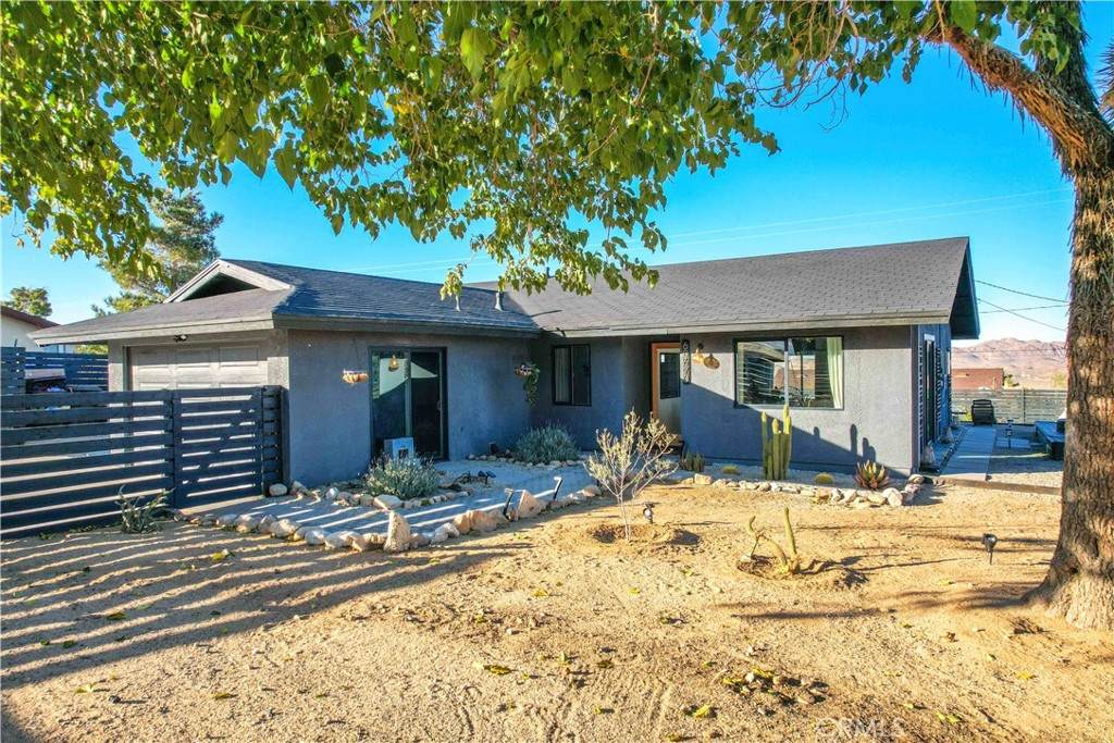 60670 Pueblo - Photo 1