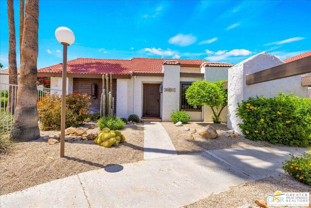 2262 Linden Way - Photo 1