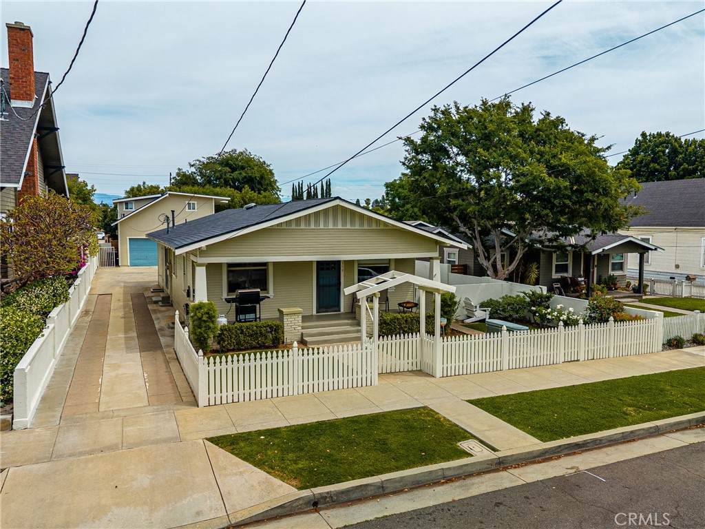 https://bt-photos.global.ssl.fastly.net/socal/orig_boomver_1_426094276-2.jpg