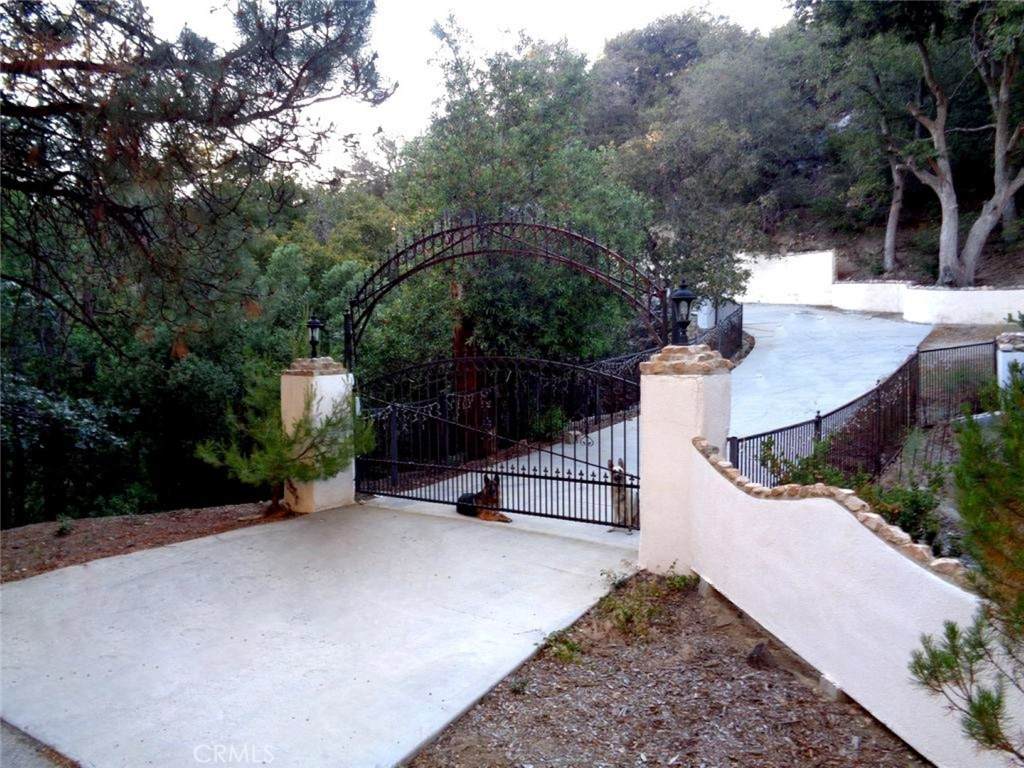 https://bt-photos.global.ssl.fastly.net/socal/orig_boomver_1_426098994-2.jpg
