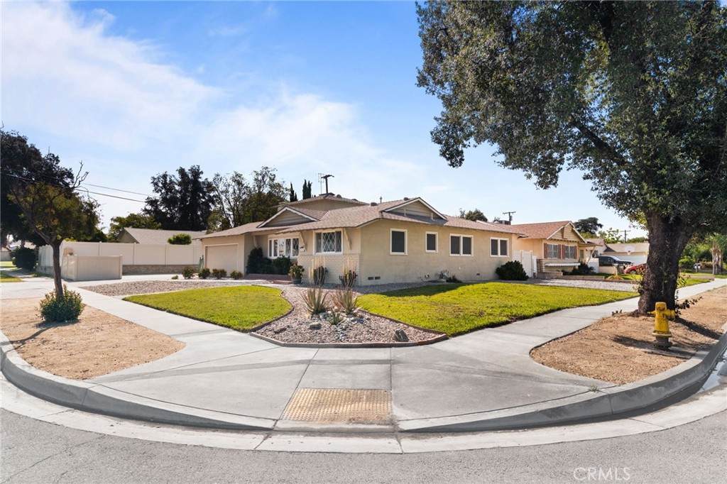 https://bt-photos.global.ssl.fastly.net/socal/orig_boomver_1_426113672-2.jpg