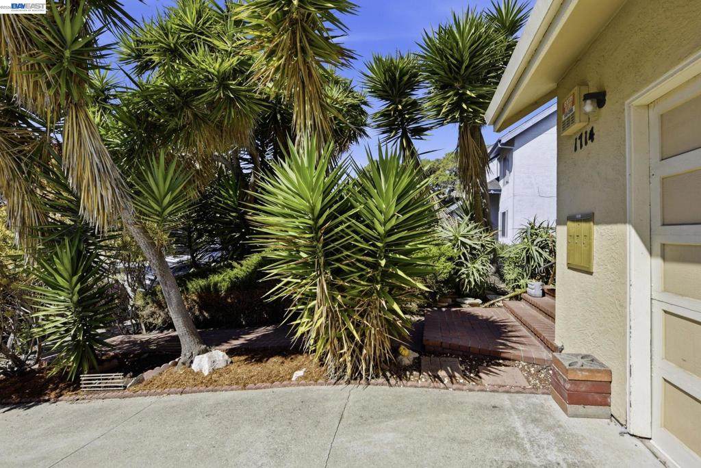 https://bt-photos.global.ssl.fastly.net/socal/orig_boomver_1_426138508-2.jpg
