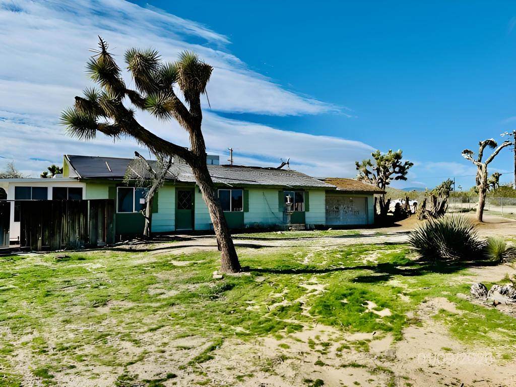 5161 Linda Lee Drive - Photo 1
