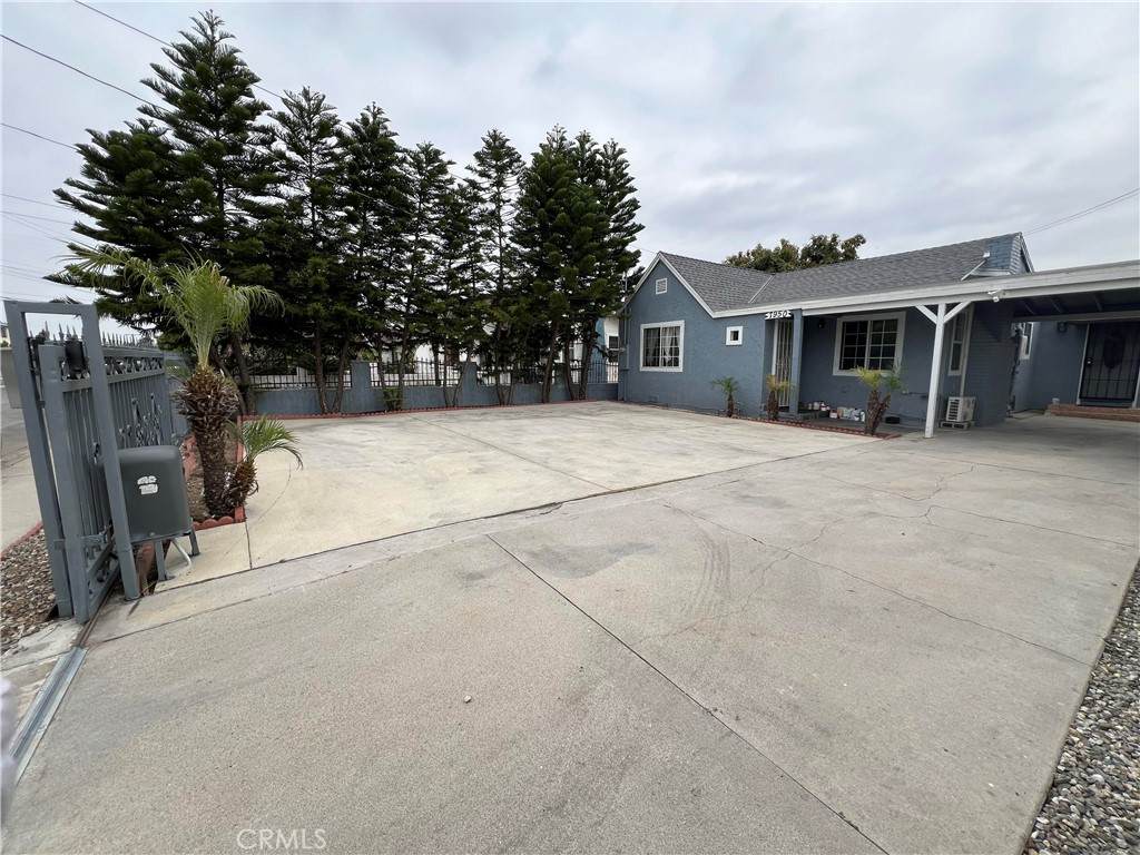 7950 Hershey Street - Photo 1