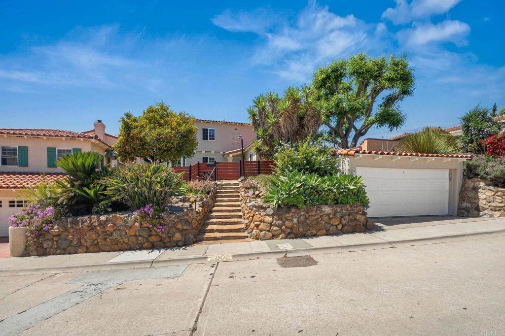 https://bt-photos.global.ssl.fastly.net/socal/orig_boomver_1_426270075-2.jpg