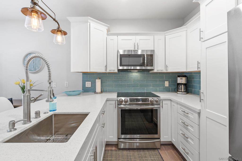 1501 Front St - Photo 1