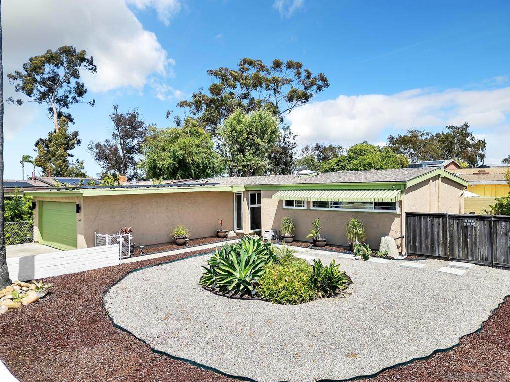 3031 Larkin Pl - Photo 1