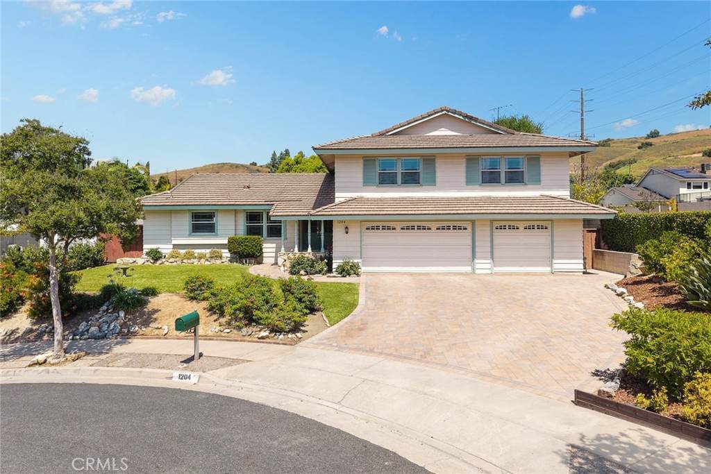 1204 Birchcrest Avenue - Photo 1