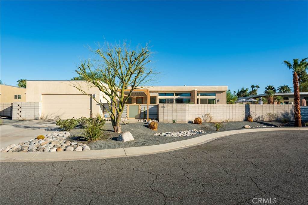 1126 Lucent Court - Photo 1