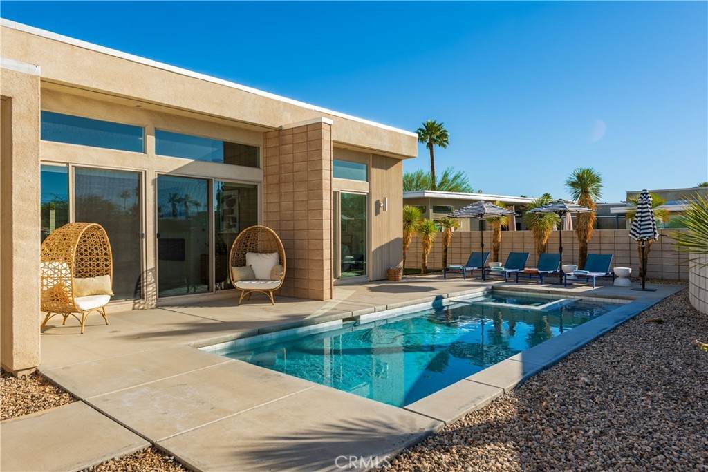 https://bt-photos.global.ssl.fastly.net/socal/orig_boomver_1_426303542-2.jpg