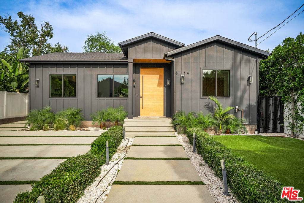 6154 Laurelgrove Avenue - Photo 1