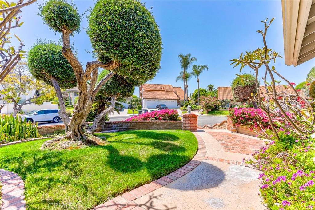 https://bt-photos.global.ssl.fastly.net/socal/orig_boomver_1_426316405-2.jpg