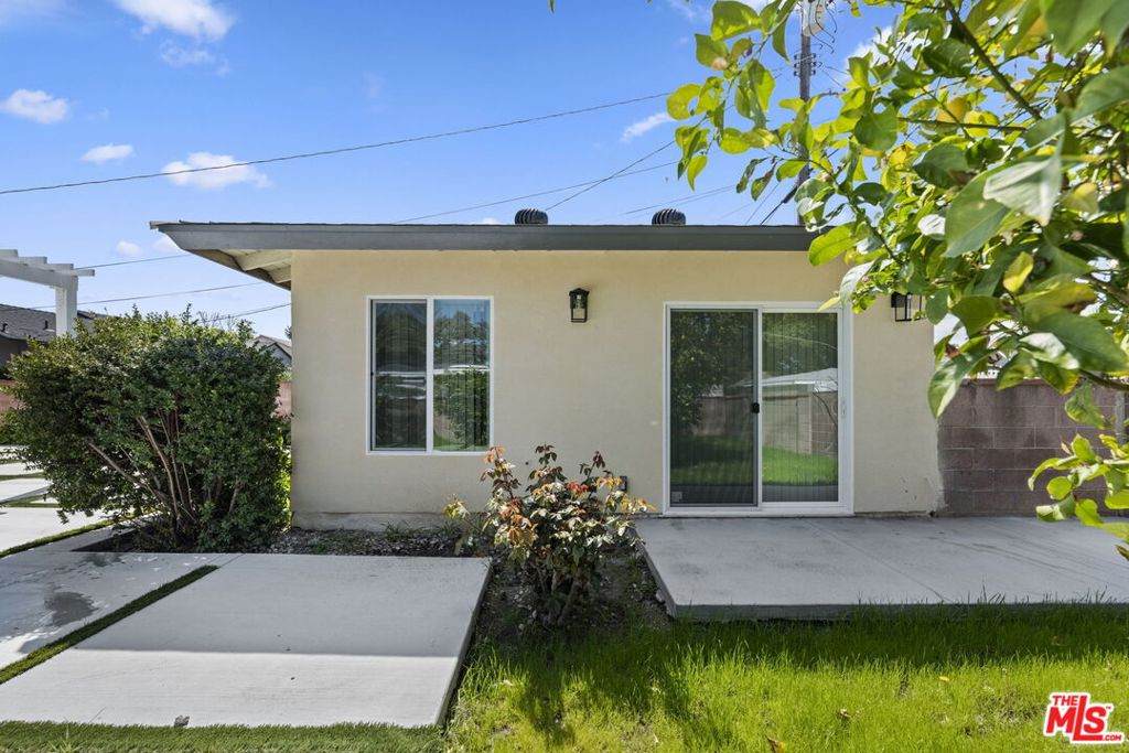 https://bt-photos.global.ssl.fastly.net/socal/orig_boomver_1_426317701-2.jpg
