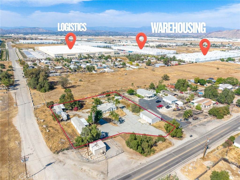 22540 Markham Street - Photo 1