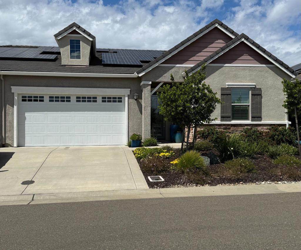1059 Catalina Way - Photo 1
