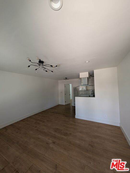 2626 Cloverfield Boulevard - Photo 1