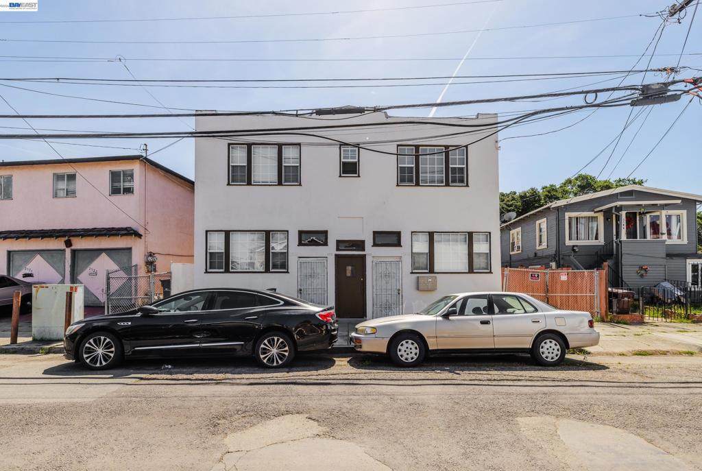 2508 79Th Ave - Photo 1